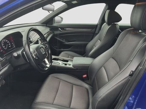 Used 2022 Honda Accord Sport image 4
