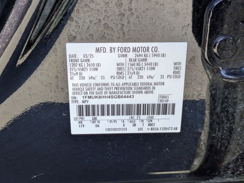 Used 2025 Ford Explorer Platinum w/ LUX Leather Package image 35