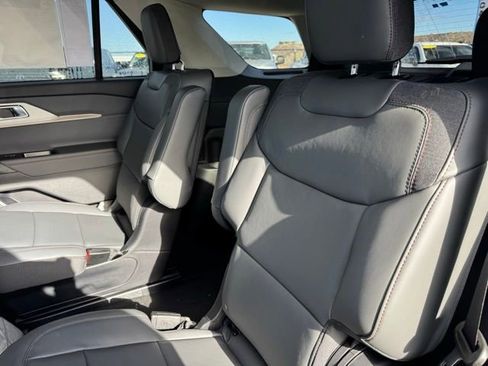 New 2026 Ford Explorer Active w/ Active Comfort Package image 16