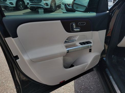 Certified 2026 Mercedes-Benz GLB 250 image 19