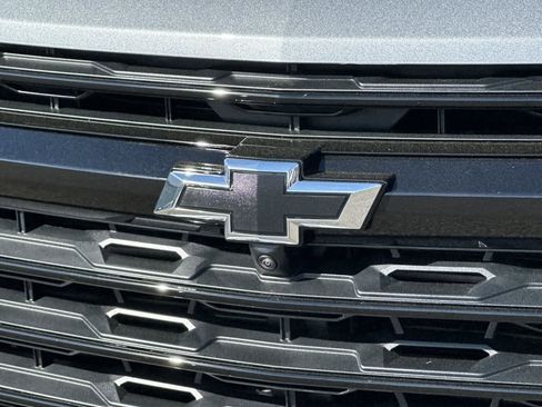 Used 2026 Chevrolet Traverse LT w/ Midnight/Sport Edition image 13