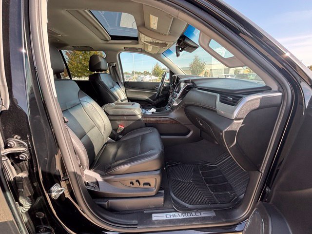 Used 2020 Chevrolet Suburban LT AWD/4WD image 36