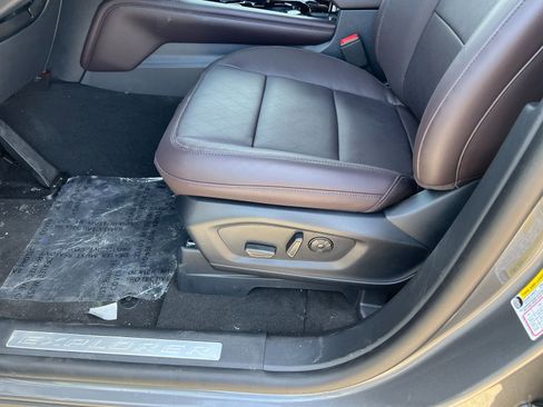 New 2026 Ford Explorer Platinum RWD image 19