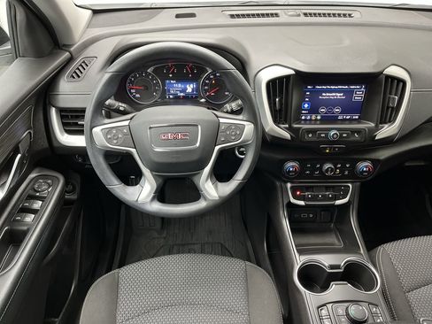 Certified 2024 GMC Terrain SLE w/ Driver Convenience Package image 13