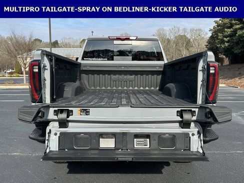 Used 2025 GMC Sierra 2500 AT4X image 15