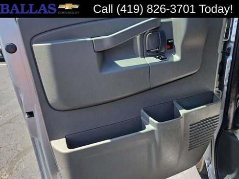 Certified 2020 Chevrolet Express 3500 LS RWD image 23