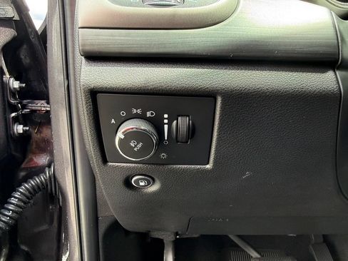 Used 2021 Jeep Grand Cherokee Altitude AWD/4WD image 14