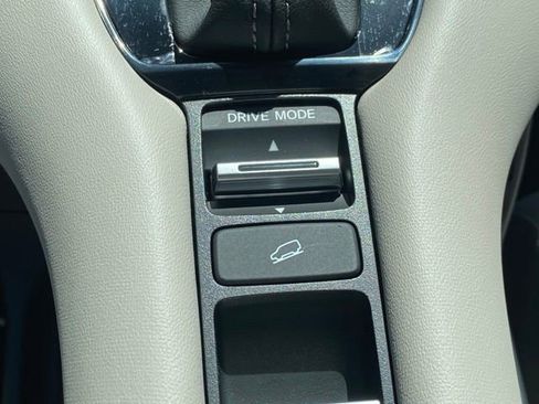 New 2027 Honda HR-V LX image 18
