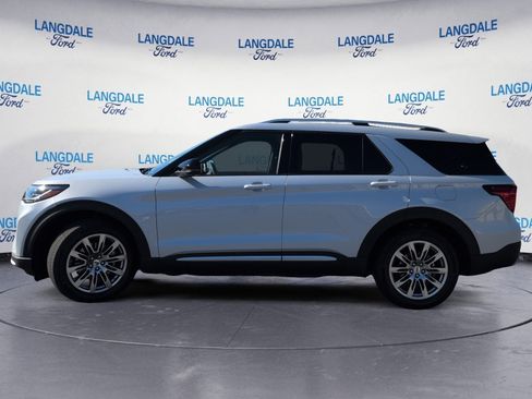 New 2026 Ford Explorer Platinum image 10