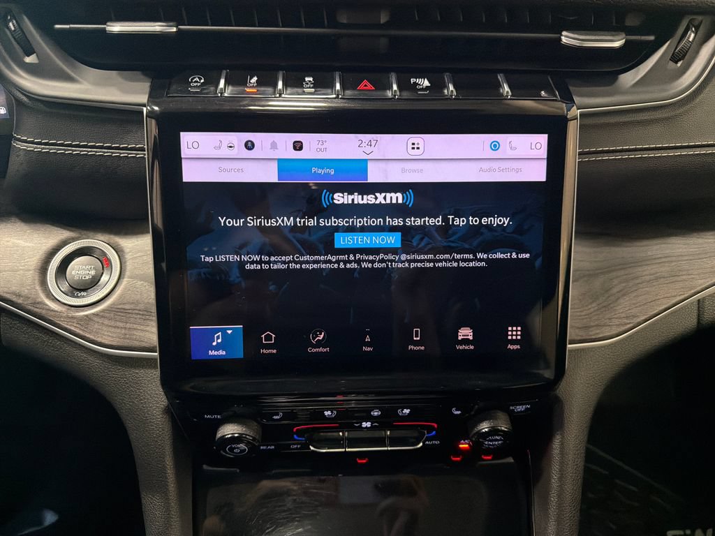 Used 2022 Jeep Grand Cherokee Limited w/ Luxury Tech Group II AWD/4WD image 9