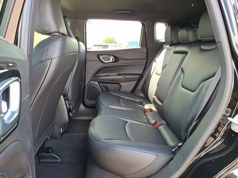New 2026 Jeep Compass Limited AWD/4WD image 9