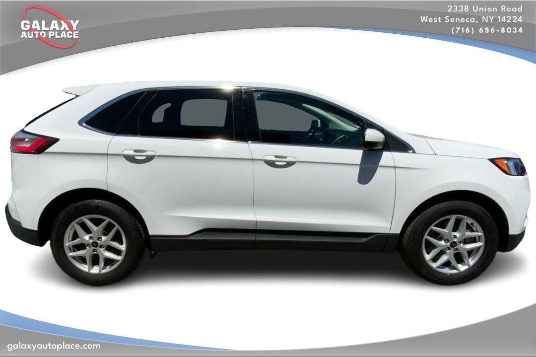 Used 2024 Ford Edge SEL AWD/4WD image 4