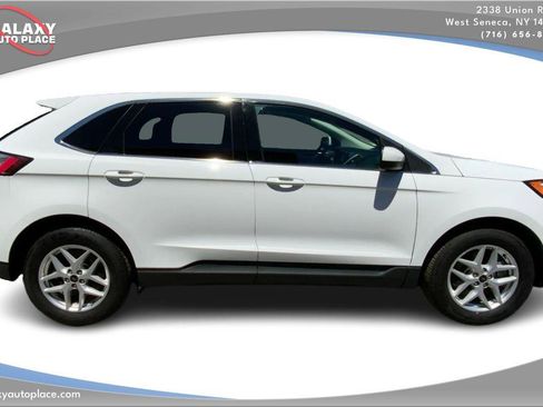 Used 2024 Ford Edge SEL AWD/4WD image 4