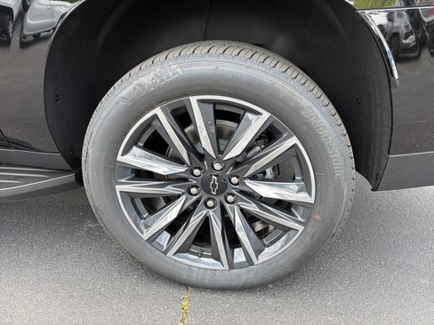 New 2026 Chevrolet Suburban LS w/ LS Custom Edition RWD image 20