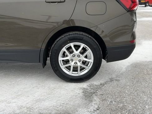 Used 2024 Chevrolet Equinox LT image 13