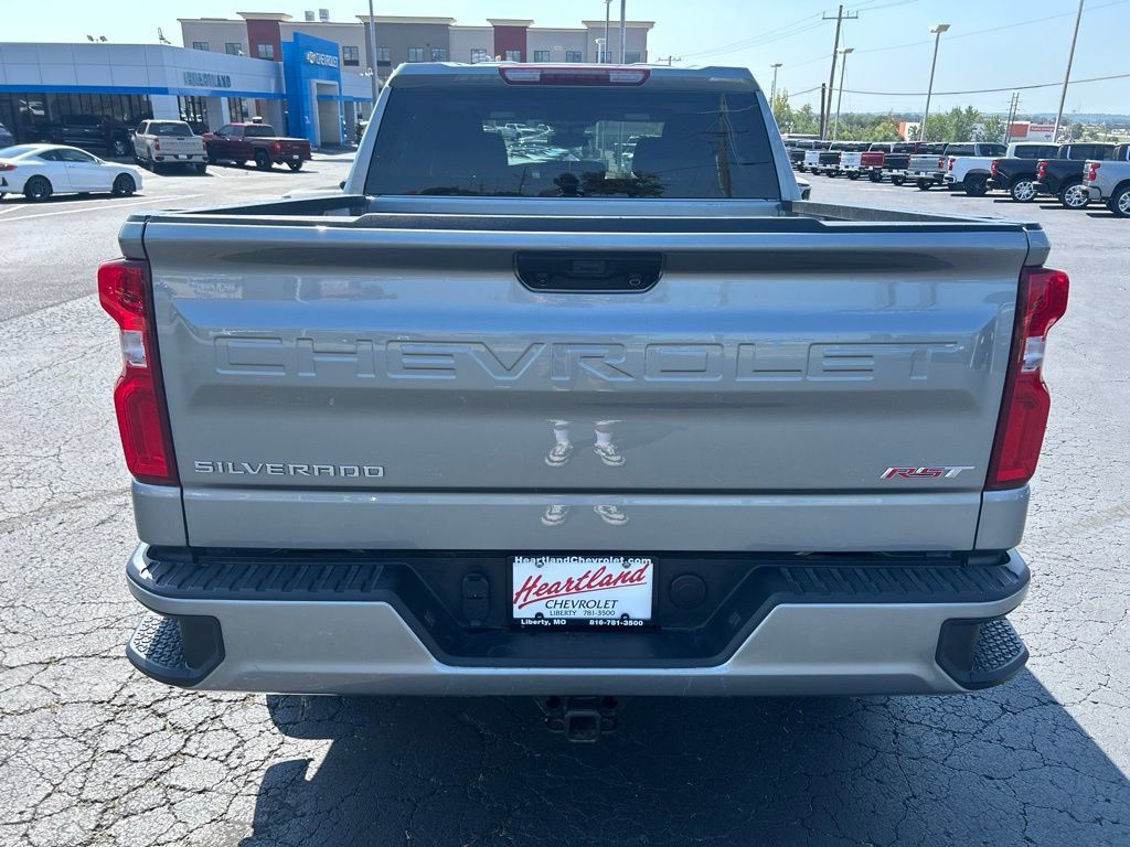Used 2026 Chevrolet Silverado 1500 RST AWD/4WD image 6