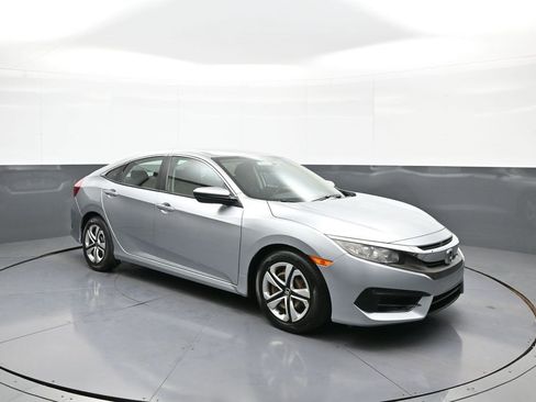 Certified 2017 Honda Civic LX image 4