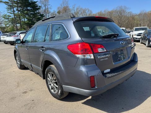 Used 2014 Subaru Outback 2.5i AWD/4WD image 3
