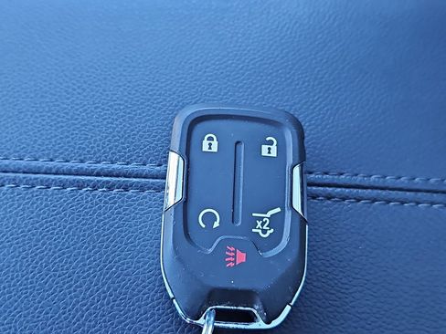 Used 2022 GMC Terrain SLE w/ Driver Convenience Package image 34