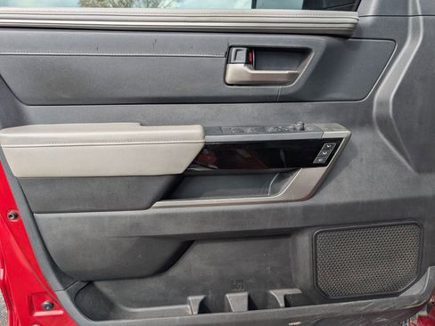 Used 2023 Toyota Tundra Limited image 9