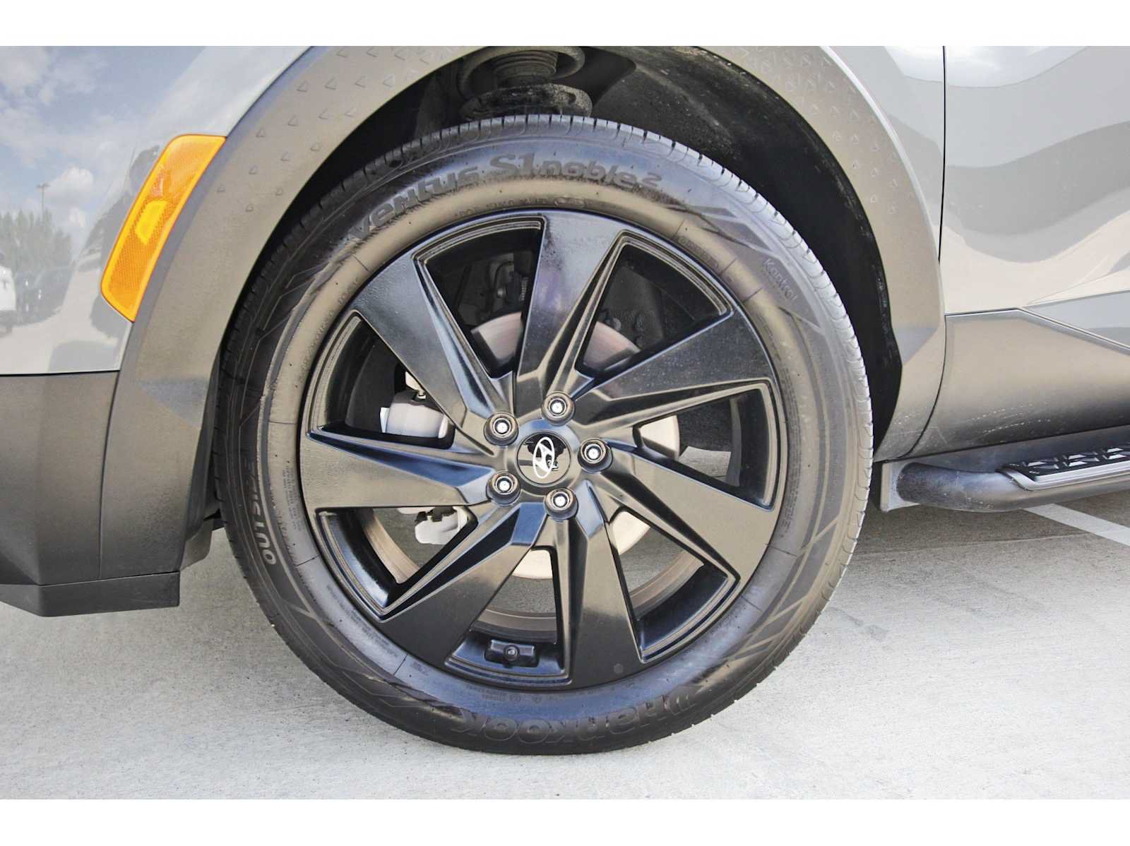 Used 2024 Hyundai Santa Cruz Night AWD/4WD image 30