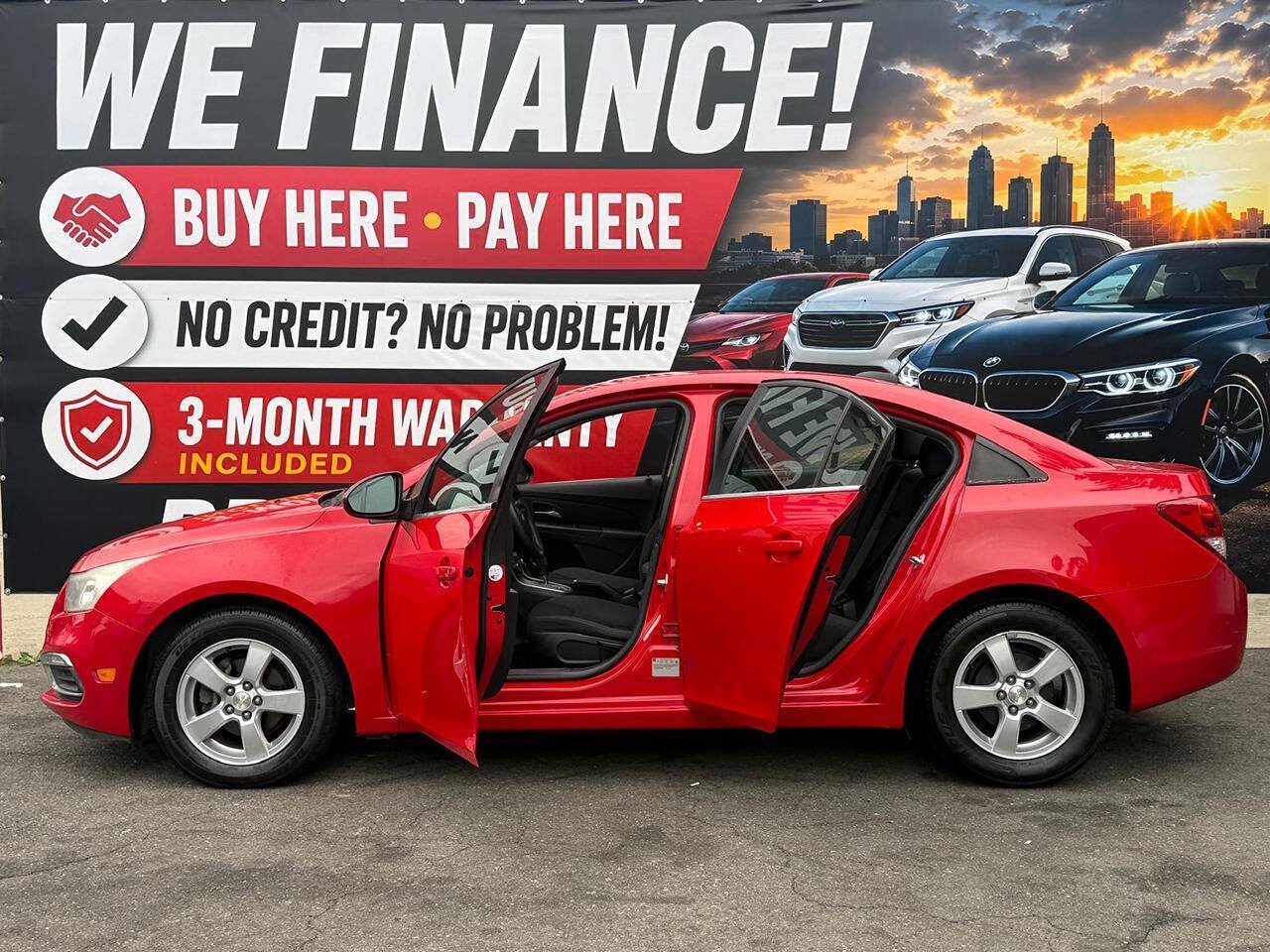 Used 2015 Chevrolet Cruze LT w/ Technology Package FWD image 10