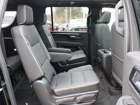 New 2025 Chevrolet Suburban Premier w/ Sun And Tow Package image 41