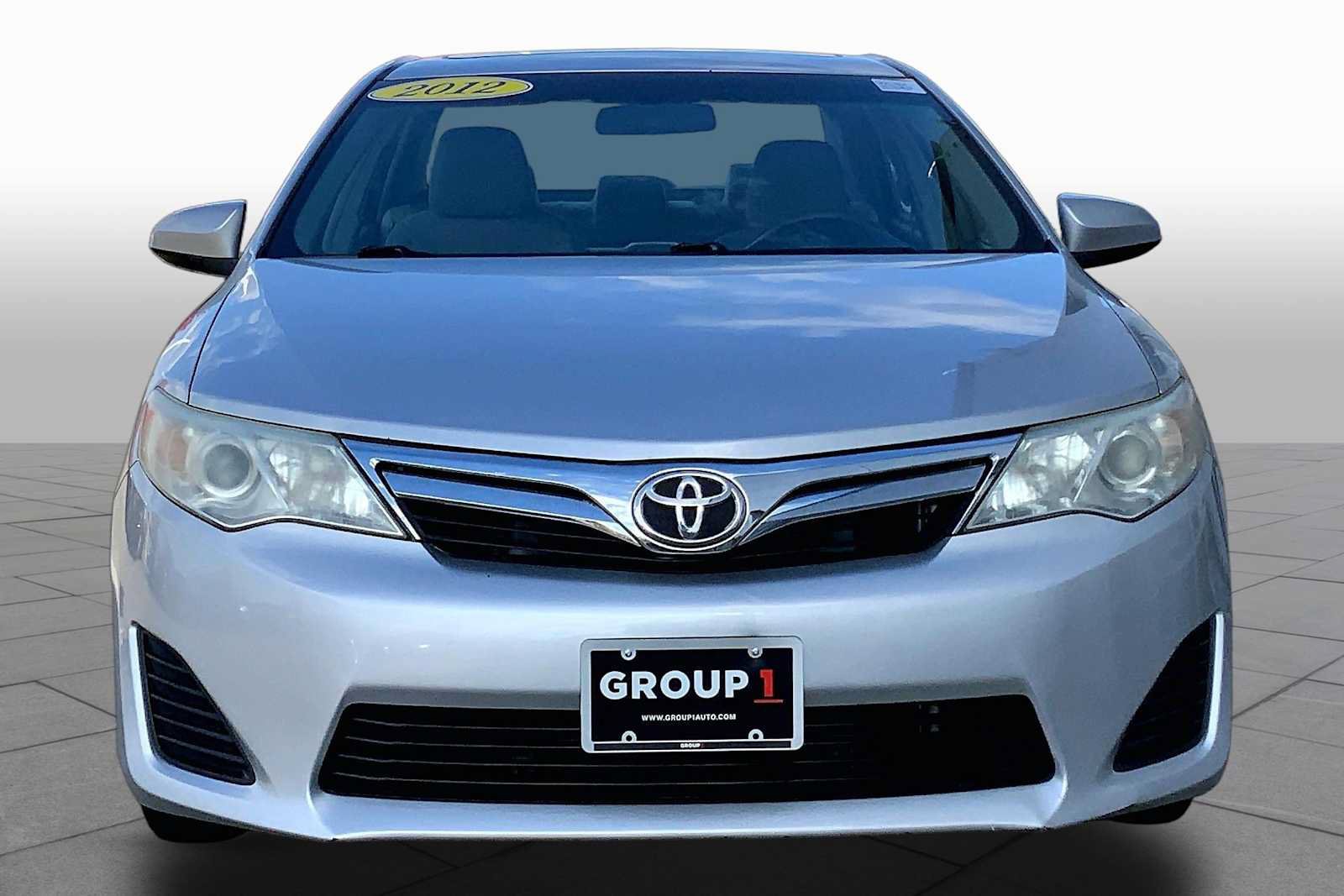Used 2012 Toyota Camry LE FWD image 3