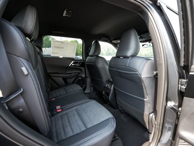 New 2026 Mitsubishi Outlander LE AWD/4WD image 46