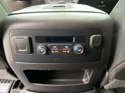 Used 2017 Chevrolet Suburban Premier RWD image 49