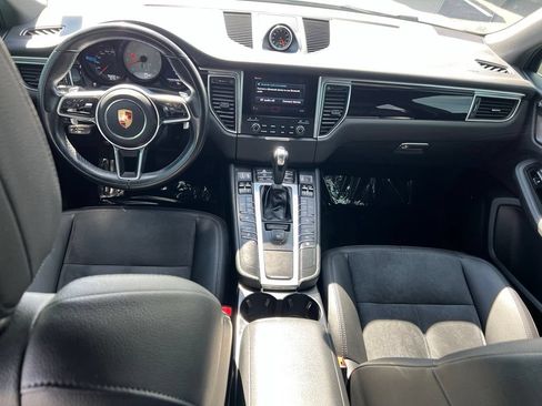 Used 2018 Porsche Macan S AWD/4WD image 18