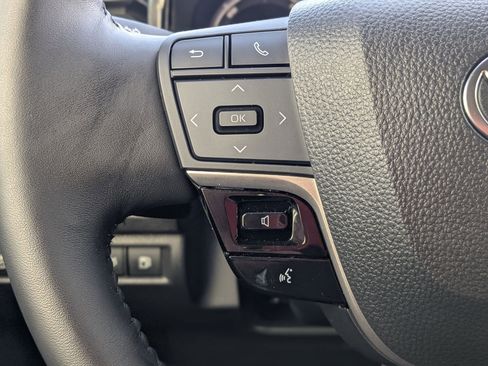 Used 2025 Toyota Camry XSE image 17