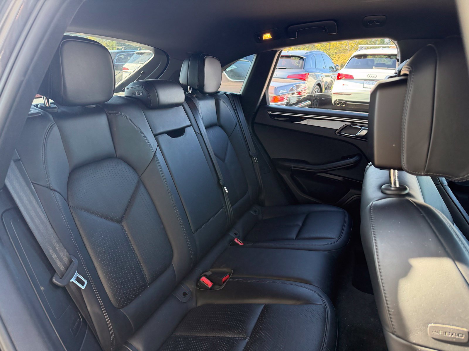 Used 2016 Porsche Macan S AWD/4WD image 17