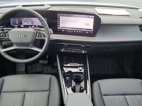 Certified 2026 Audi Q3 quattro 2.0T AWD/4WD image 14