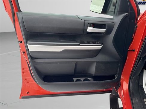 Used 2018 Toyota Tundra SR5 w/ SR5 Upgrade Package image 6