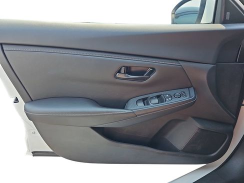 Used 2025 Nissan Sentra S FWD image 25