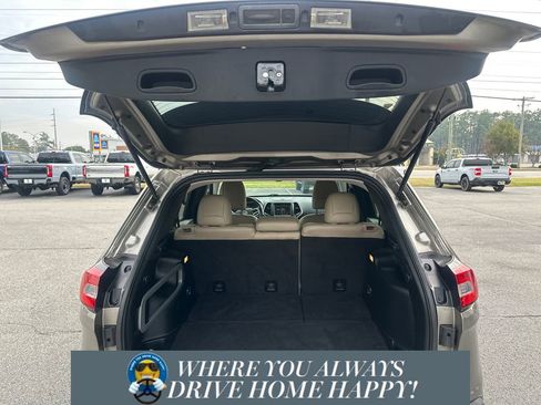 Used 2017 Jeep Cherokee Limited image 28