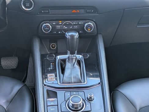 Used 2018 MAZDA CX-5 Touring w/ Preferred Equipment Package AWD/4WD image 23