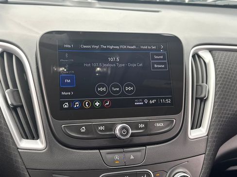 Used 2024 Chevrolet Malibu LT image 24