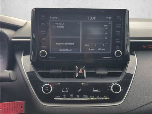 Used 2022 Toyota Corolla LE FWD image 18