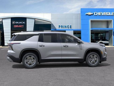 New 2027 Chevrolet Traverse LT w/ Driver Confidence Package FWD image 5