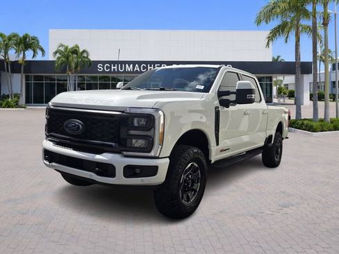 Used 2023 Ford F350 Lariat w/ Lariat Ultimate Package AWD/4WD image 3