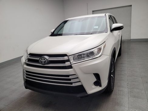 Used 2019 Toyota Highlander LE FWD image 15