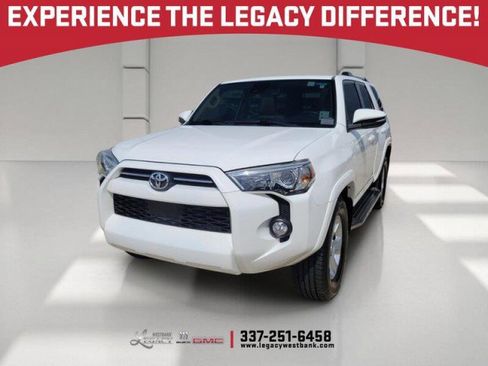 Used 2020 Toyota 4Runner SR5 Premium w/ Moonroof Package RWD image 1