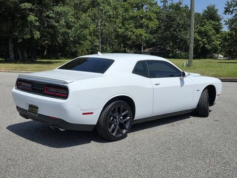 Used 2015 Dodge Challenger R/T w/ Quick Order Package 28B R/T RWD image 5