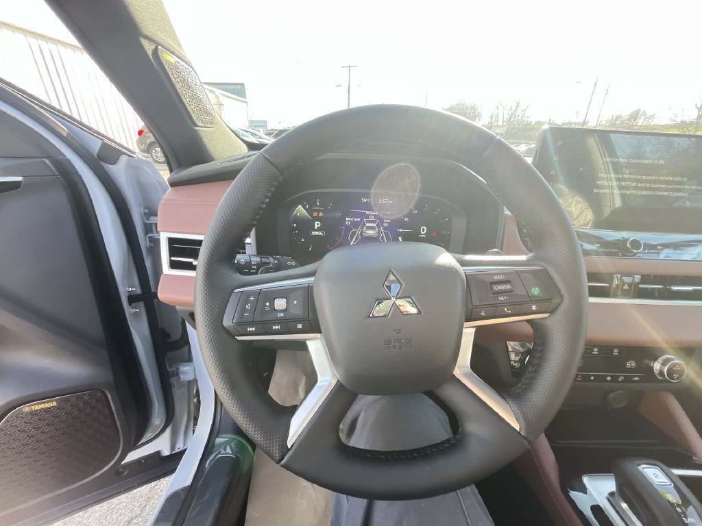 New 2026 Mitsubishi Outlander SEL FWD image 14