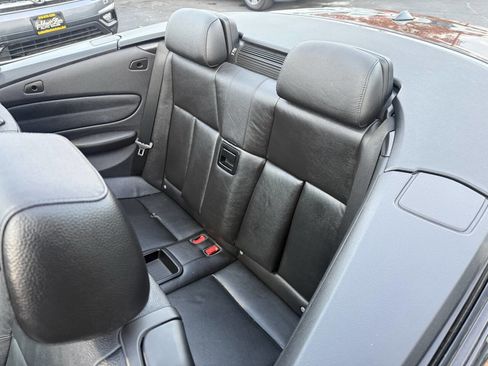 Used 2012 BMW 135i Convertible image 20