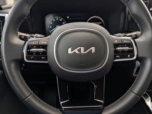 Certified 2023 Kia Sorento SX AWD/4WD image 25