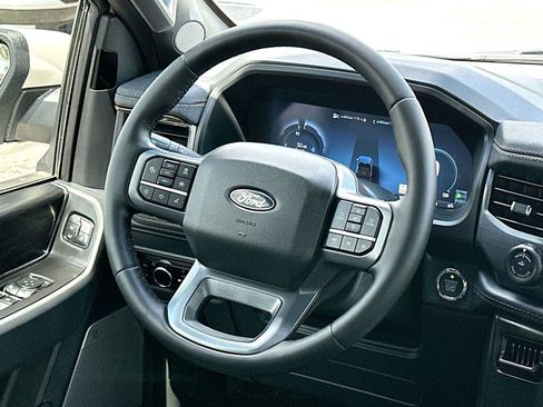 Used 2025 Ford F150 Lightning Lariat AWD/4WD image 27