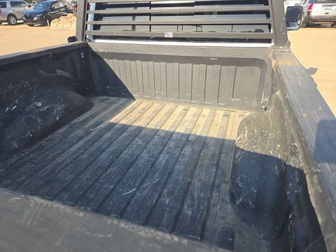 Used 2020 RAM 1500 Laramie w/ Sport Appearance Package AWD/4WD image 14